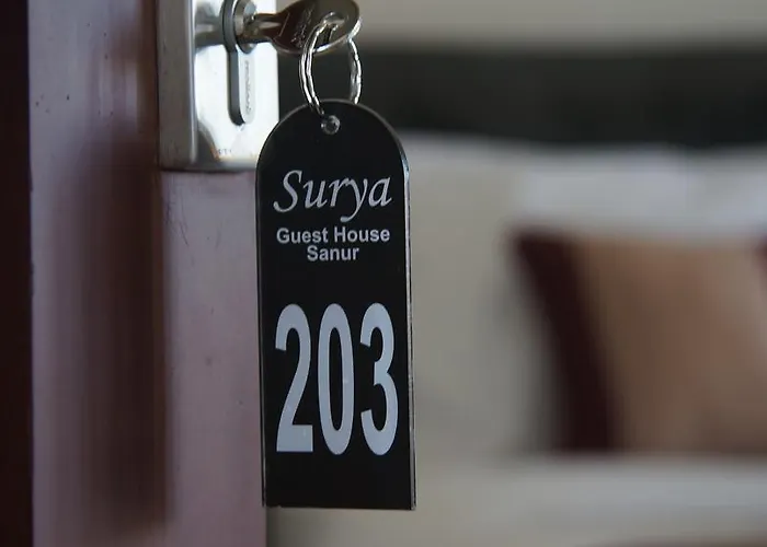 Surya 3* Sanur (Bali)