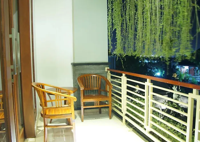 Surya 3* Sanur (Bali)